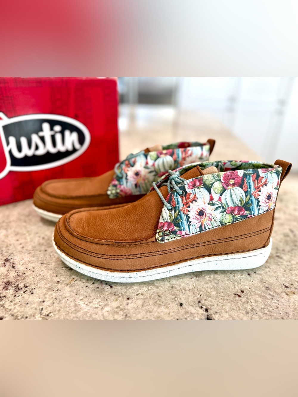 JUSTIN Women's Breezy Casual Shoes - Breezy Pecan (NIB)